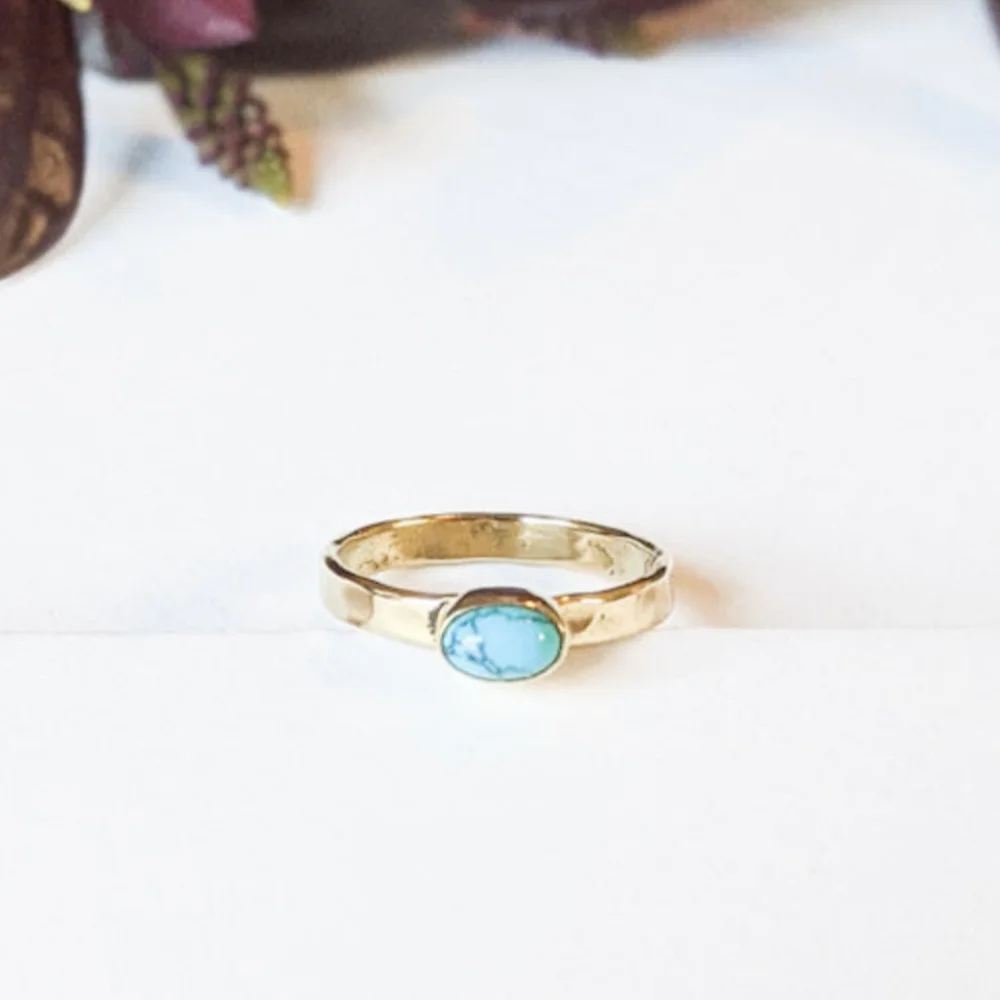 NWT Baizaar Oval Turquoise Hammered Stacking Ring, Size 6.75